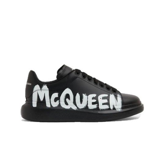 alexander-mcqueen-oversized-black-letters (1)