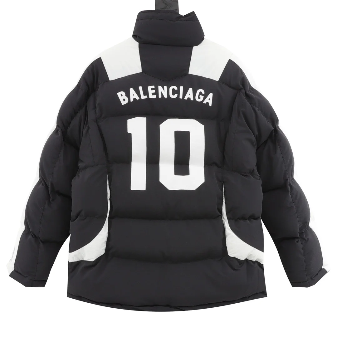 balenciaga-soccer-puffer-jacket-3 (1)