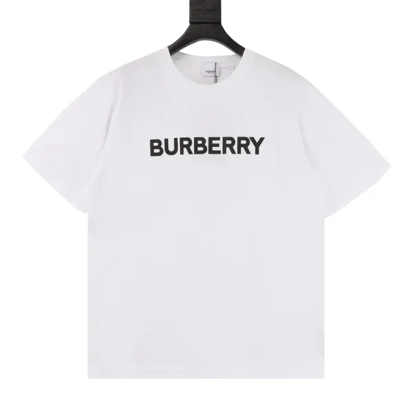 burberry-oversized-t-shirt-12
