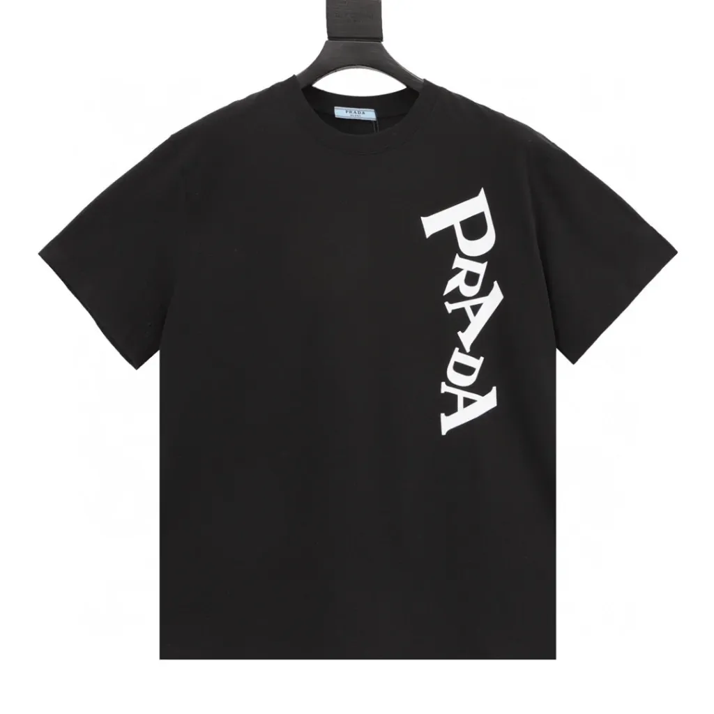 prada-print-logo-t-shirt-4